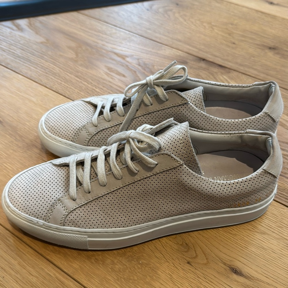 Woman by common projects sneakers